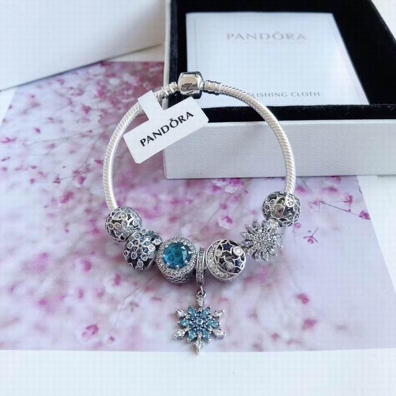 Pandora Bracelets 900